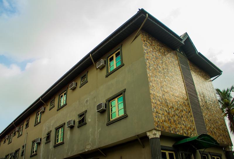 De Lawrence Court & Suites Ikeja Exterior photo